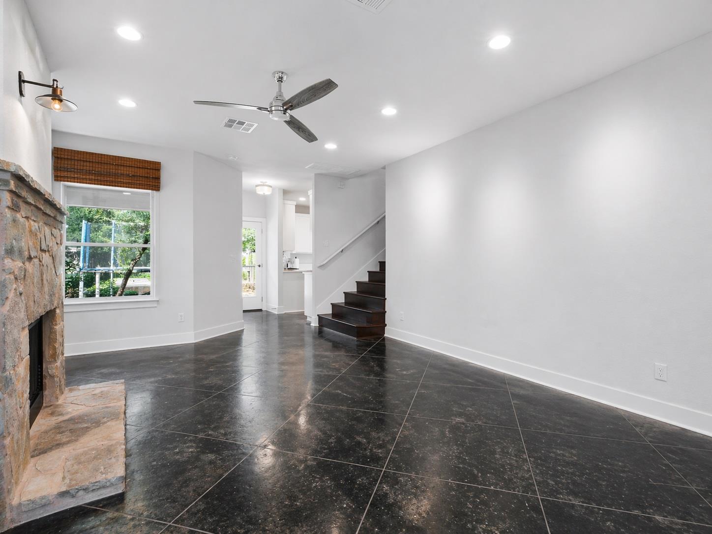 10103 Twin Lake LOOP