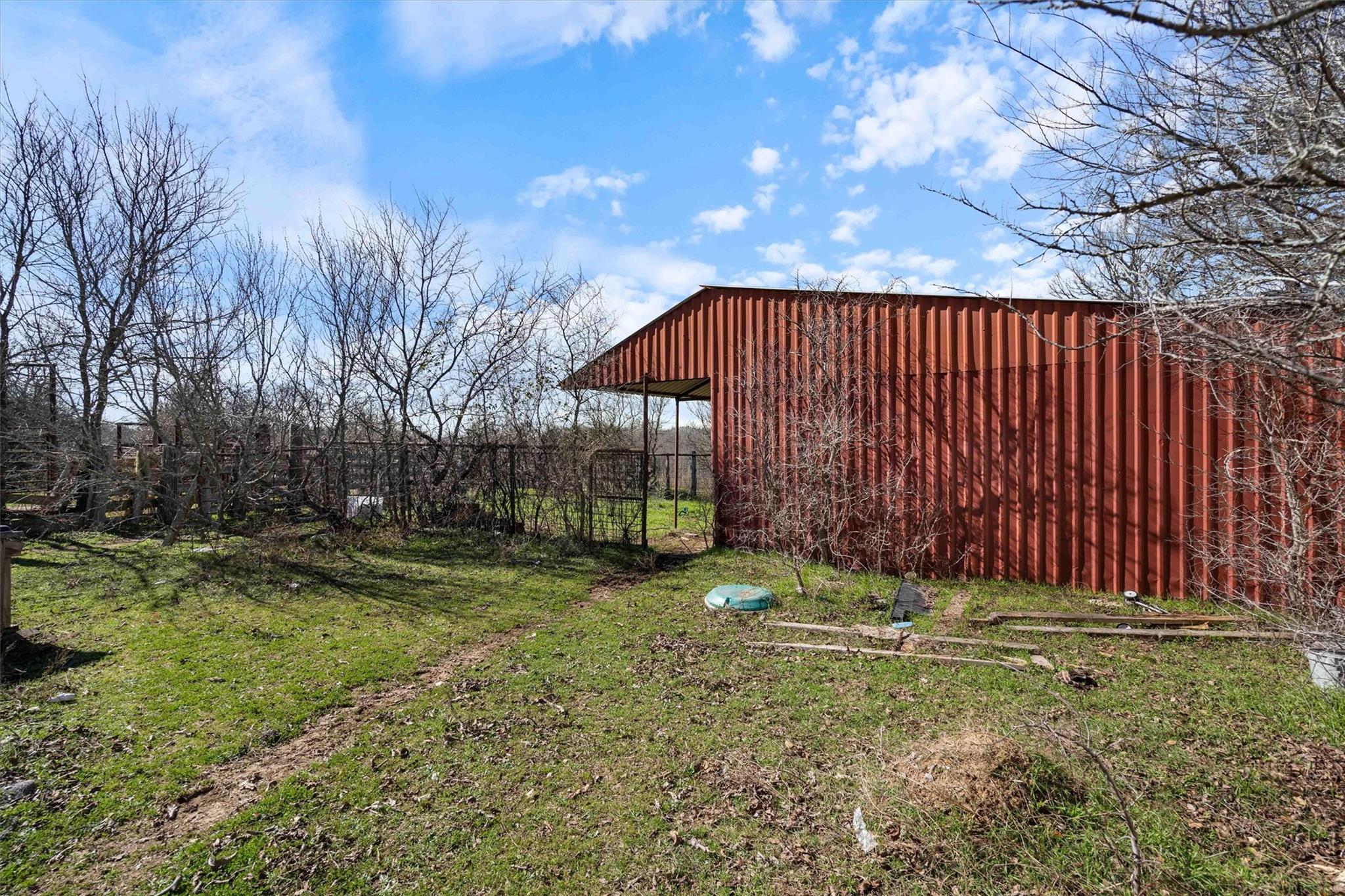 1540 N State Highway 95 Highway