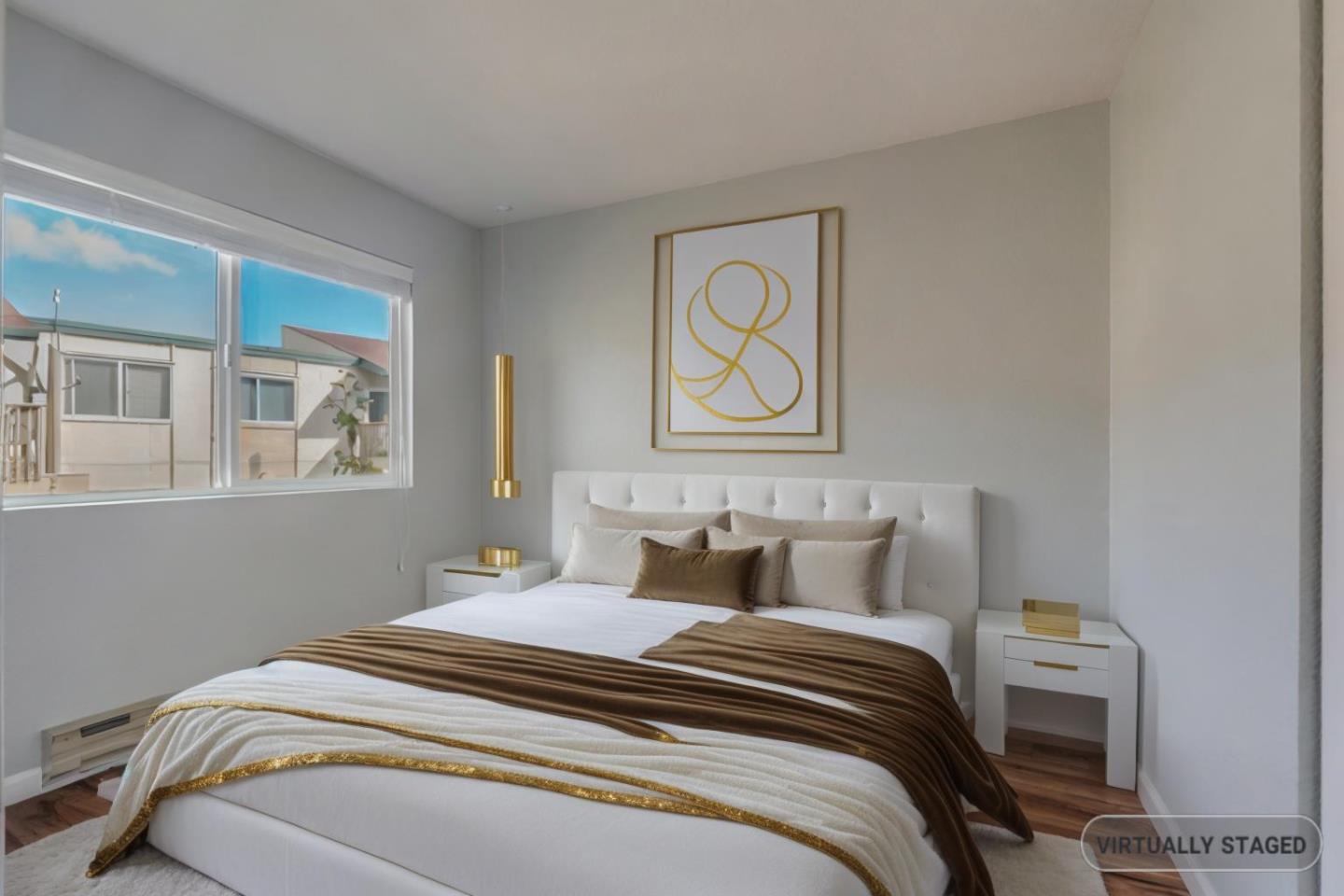 373 Half Moon LN 206