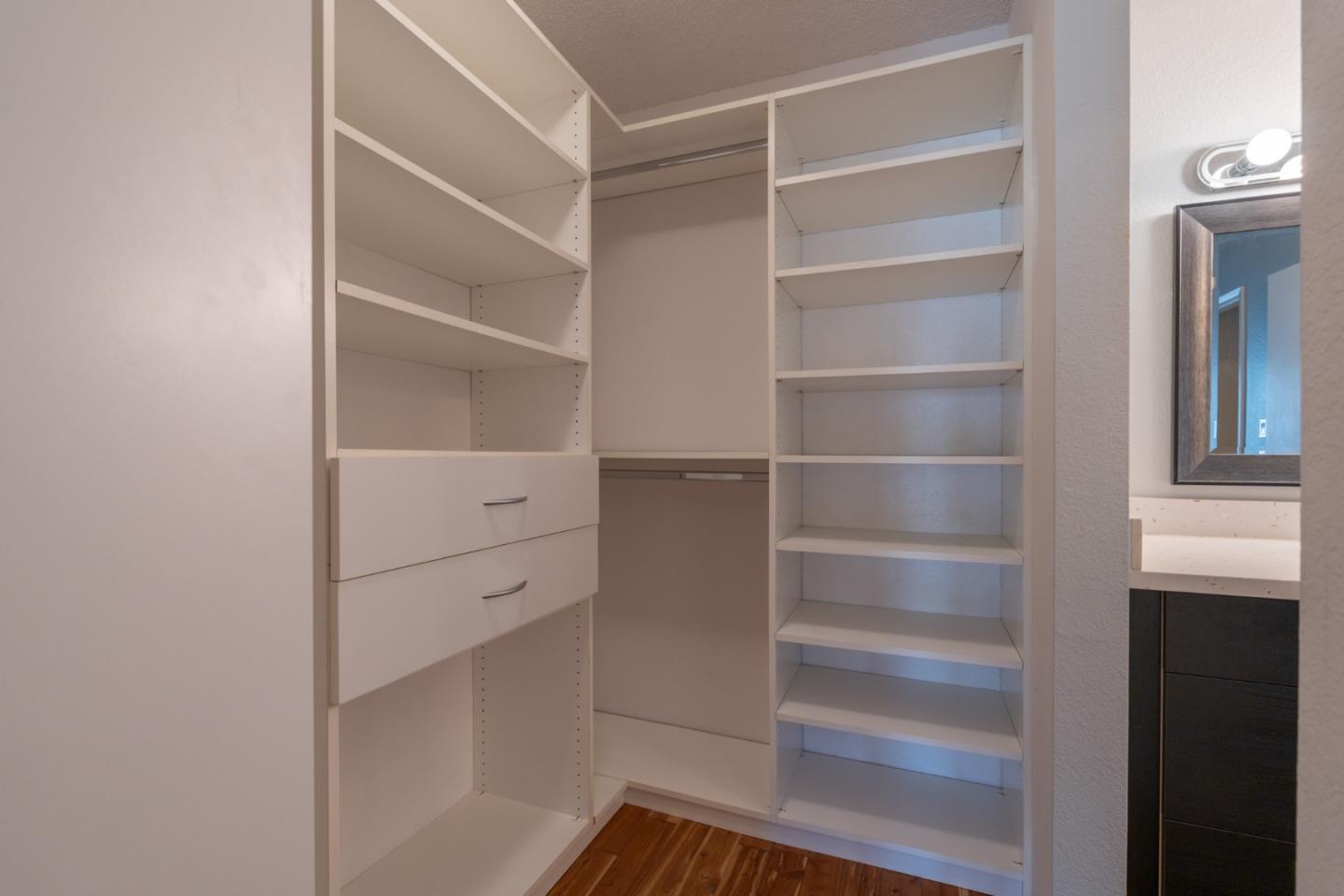 373 Half Moon LN 206