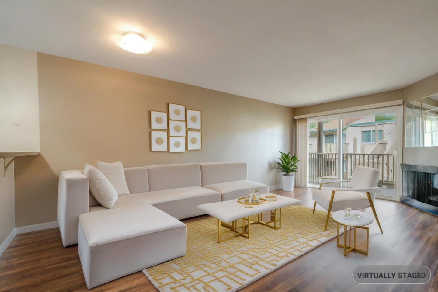 373 Half Moon LN 206