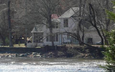 325 Riveredge Lane