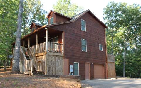 492 Oneida Circle