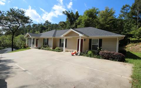 111 Cox Creek Road