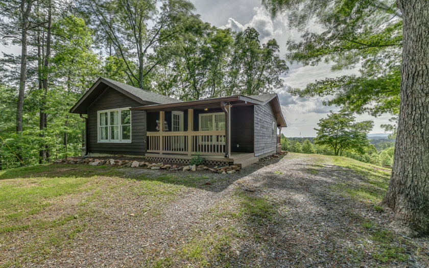 1099 Greenfield Road