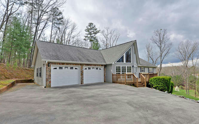 217 Crabapple Lane