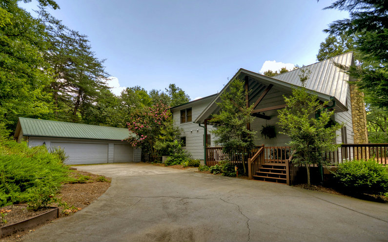1081 Dover Falls Trail