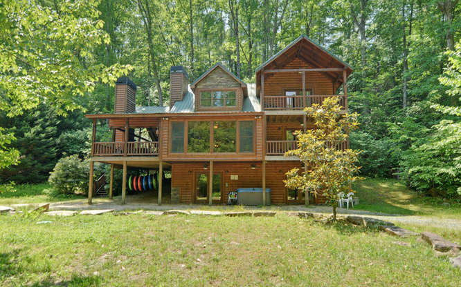 582 Falcon Drive