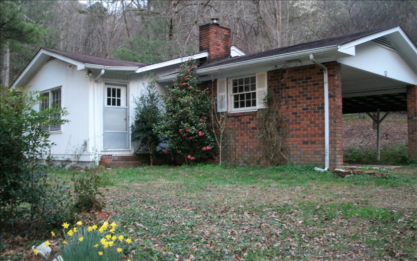 920 Gates Chapel Road