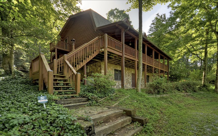 98 Pinson Lane