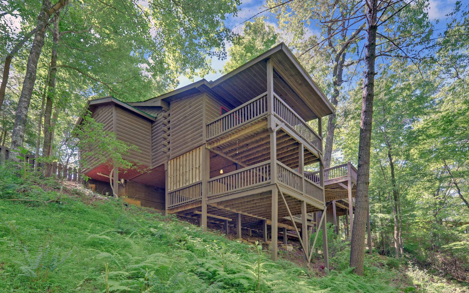 132 N Cherokee Drive
