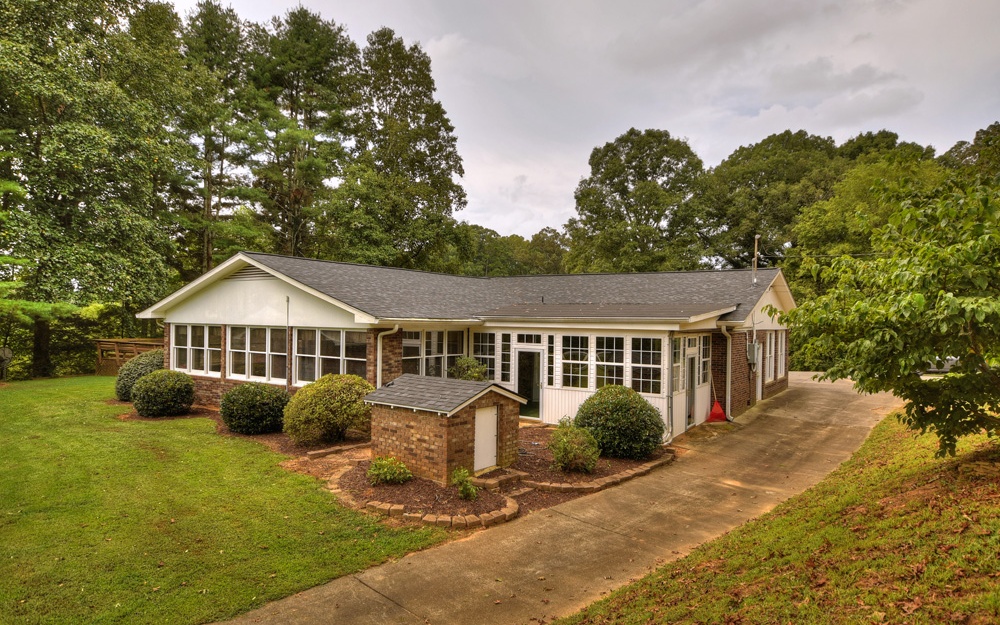2837 Old Hwy 5s