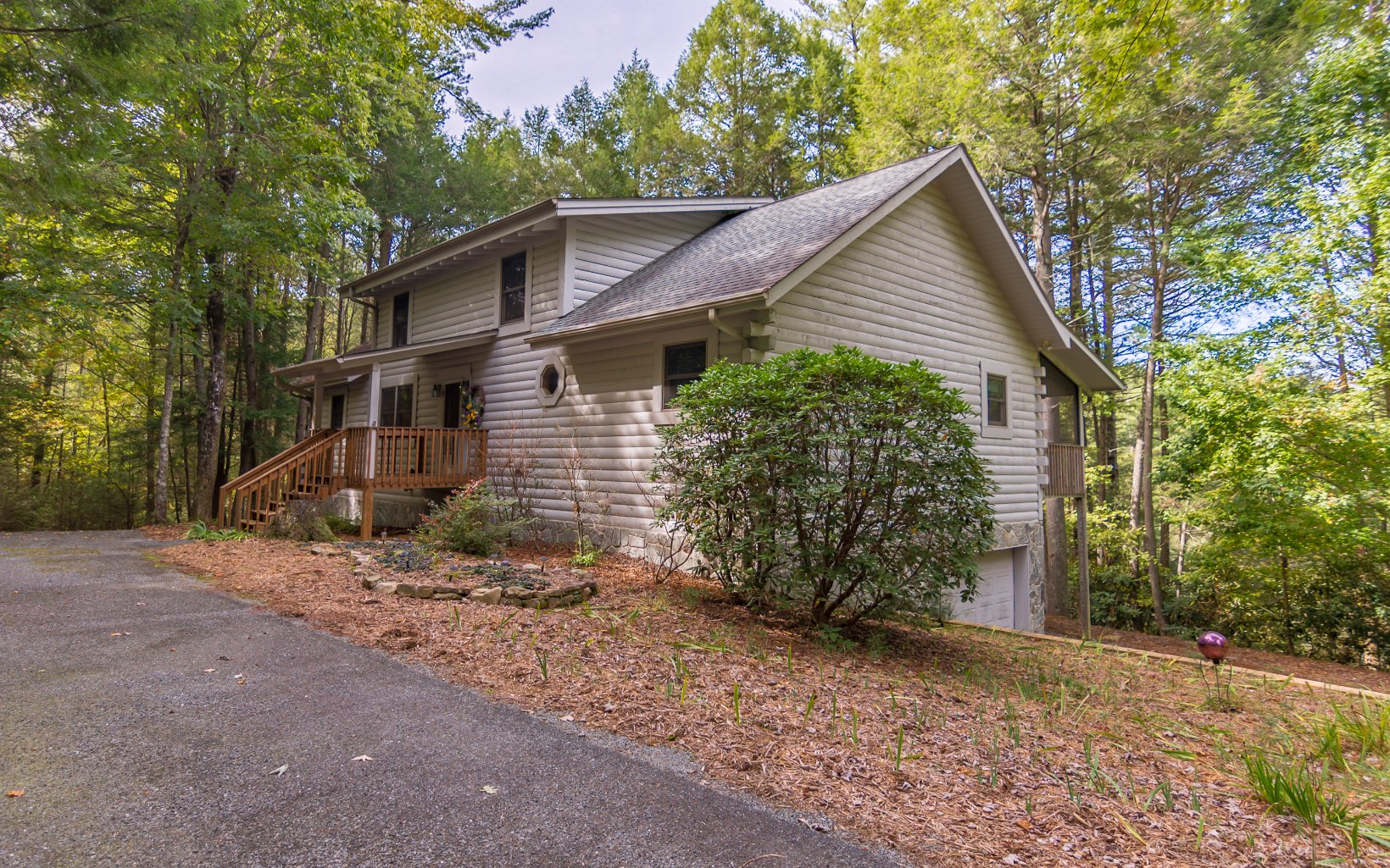 102 River Road