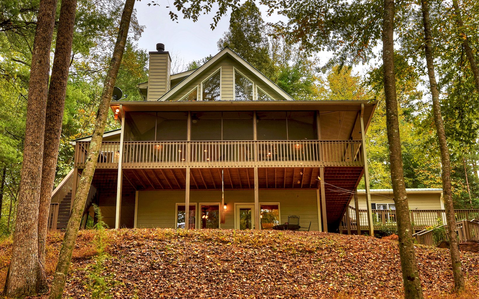 121 Hidden Lake Circle