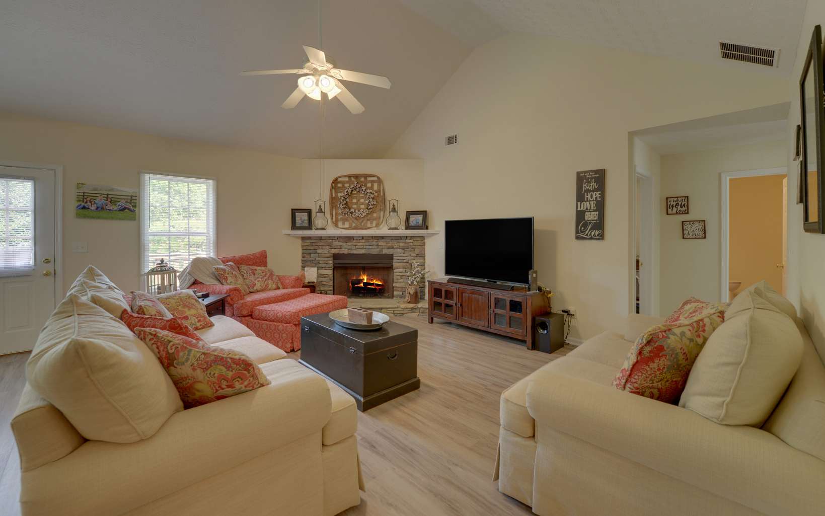 1413 Roberts Ridge Road