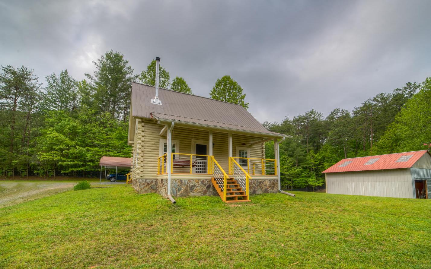 1824 Old Bucktown Road