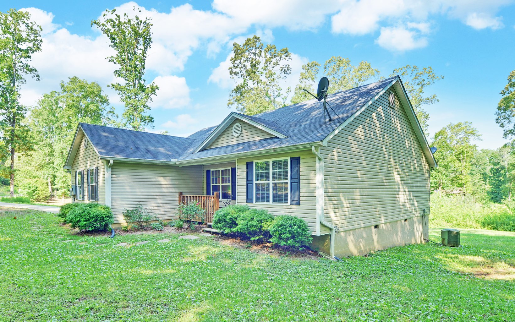 1266 Round Top Road