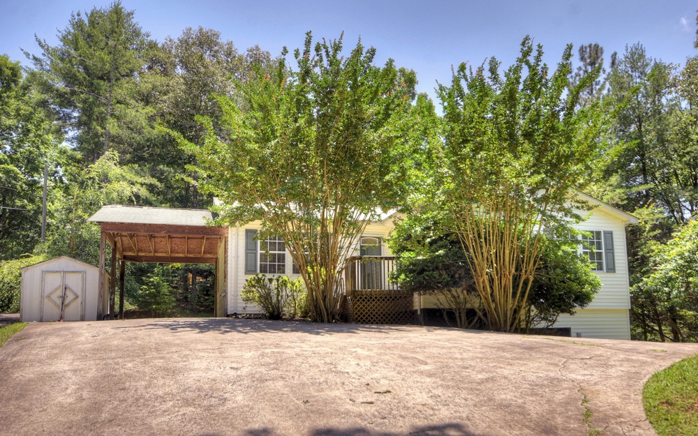 32 Pawnee Trail