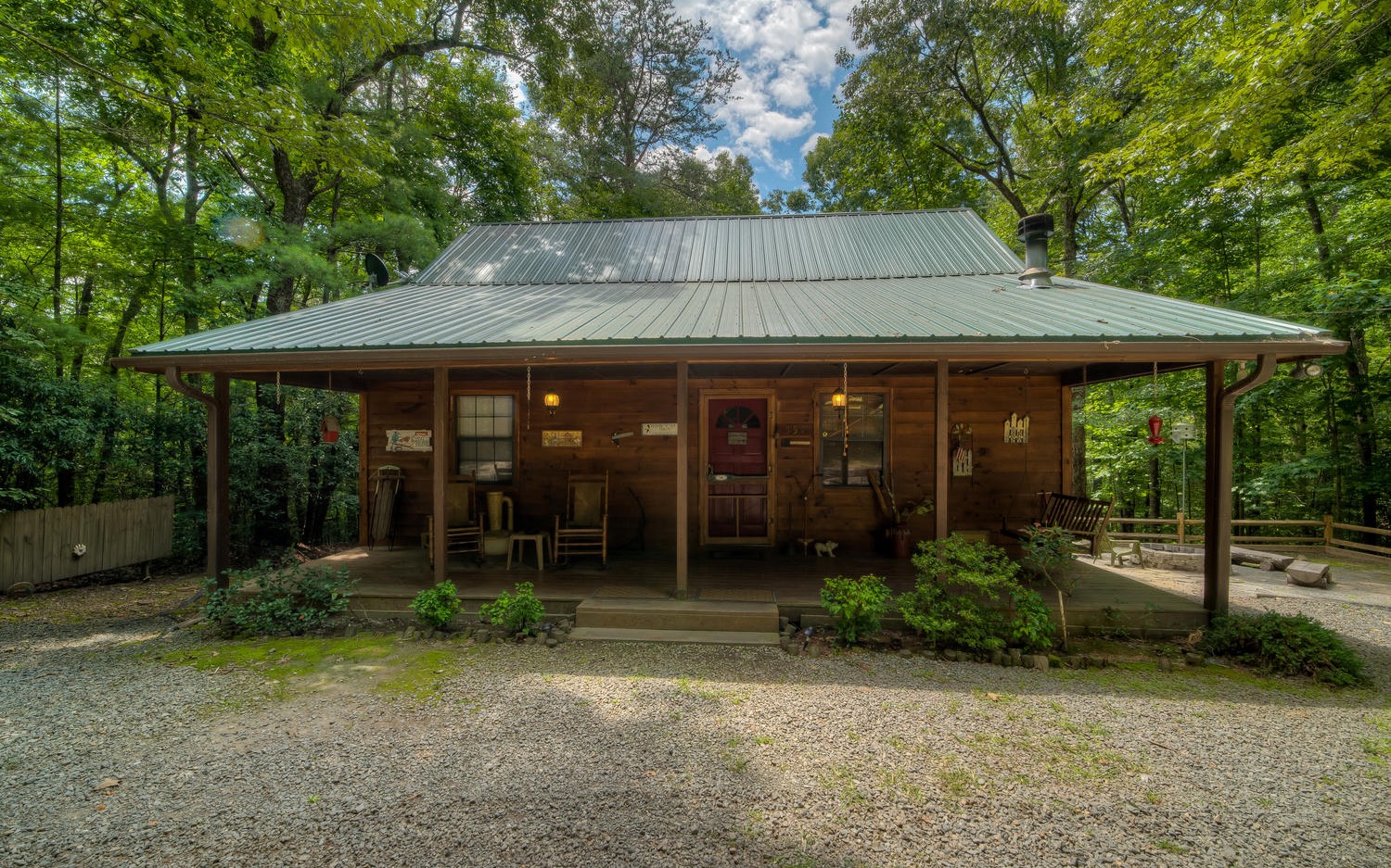 557 Mangums Trail