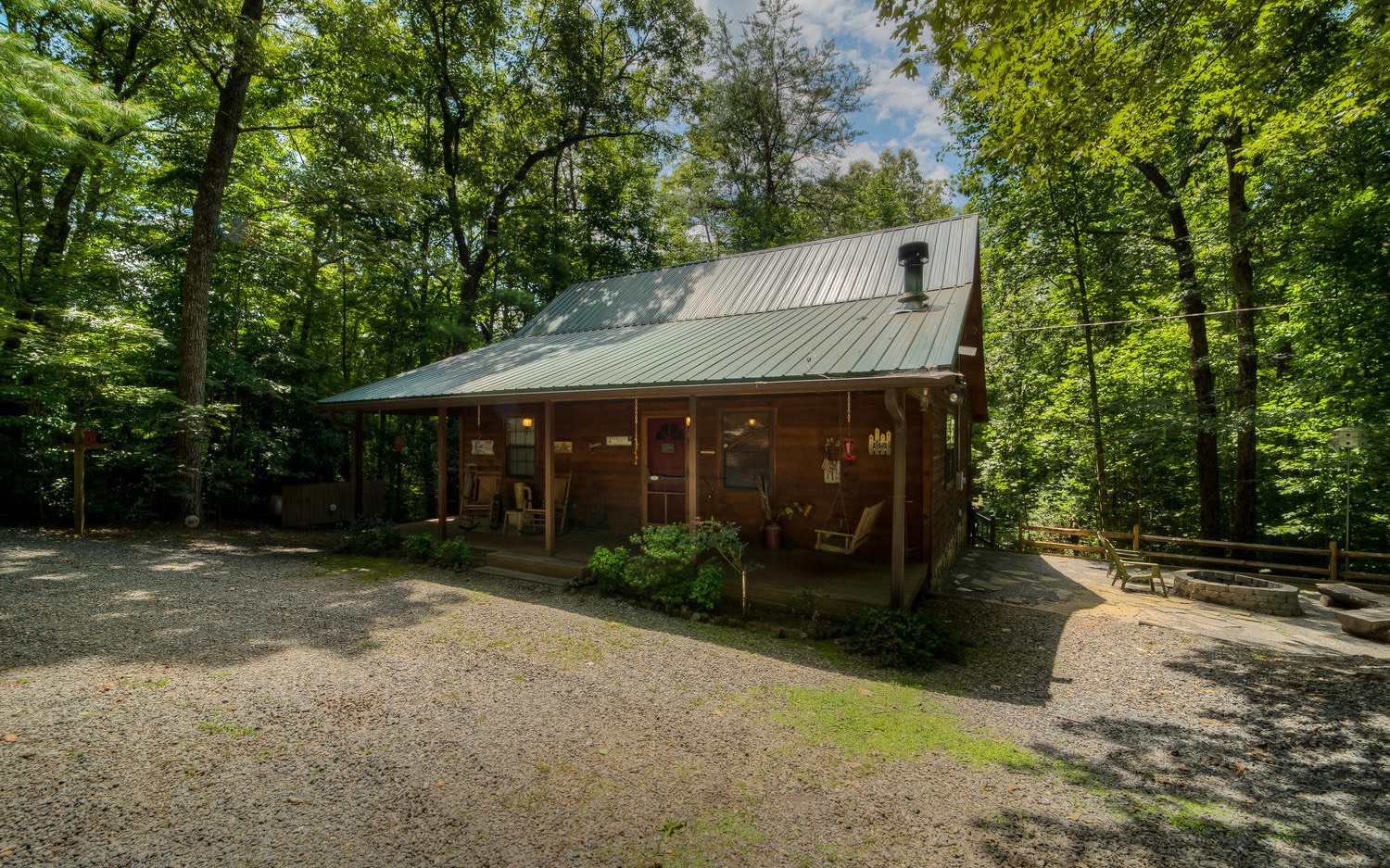 557 Mangums Trail