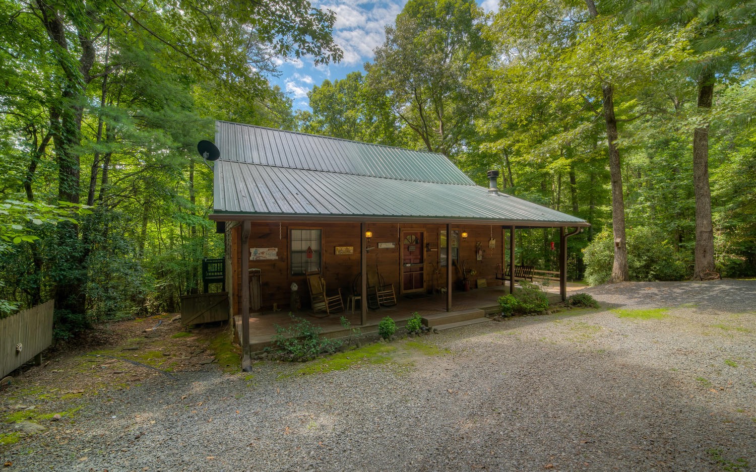 557 Mangums Trail