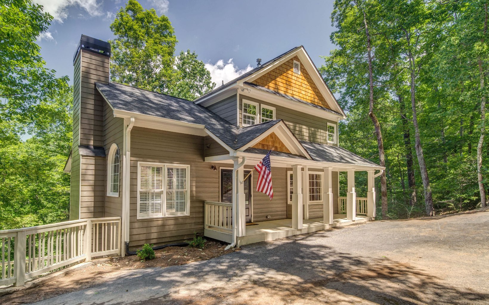 15 Southlake Drive