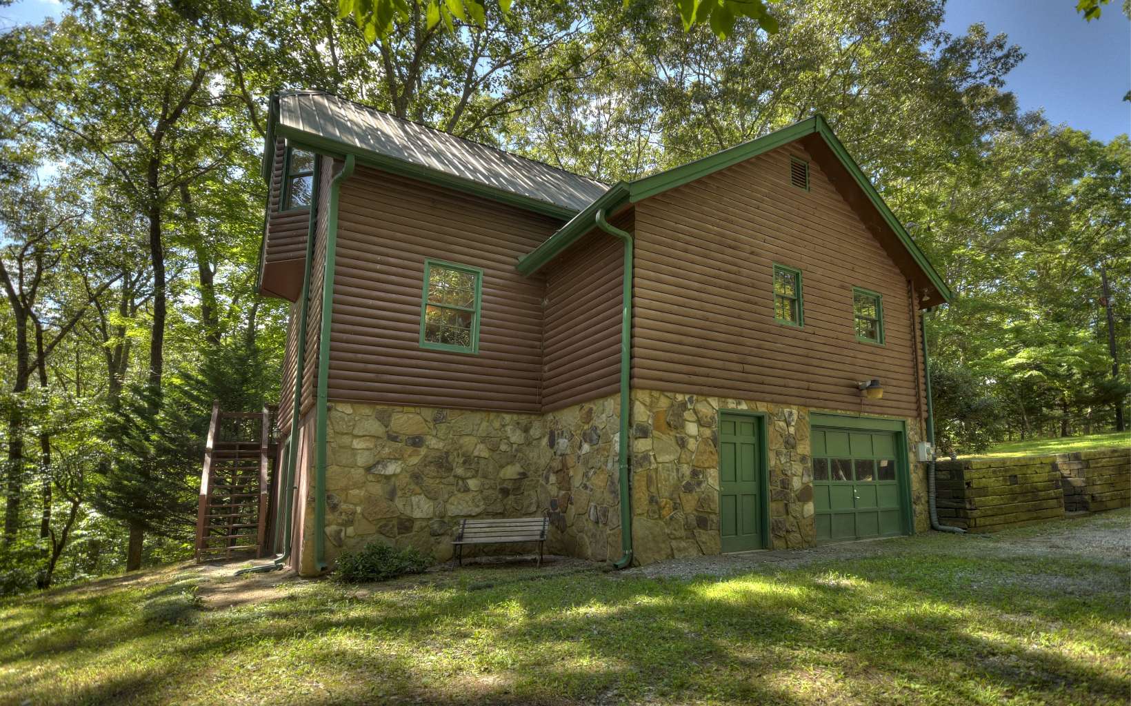 289 Pine Road N