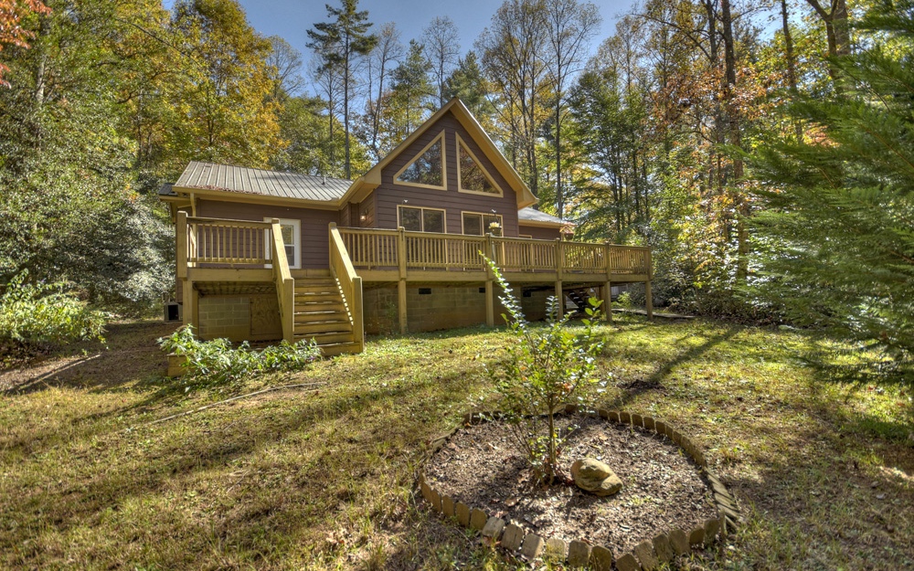 1050 Dover Falls Trail