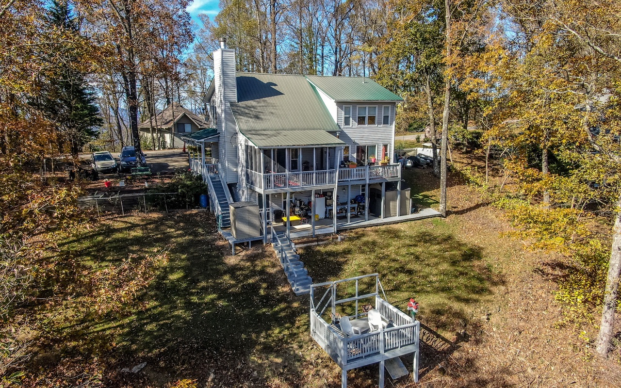 1610 Walnut Ridge