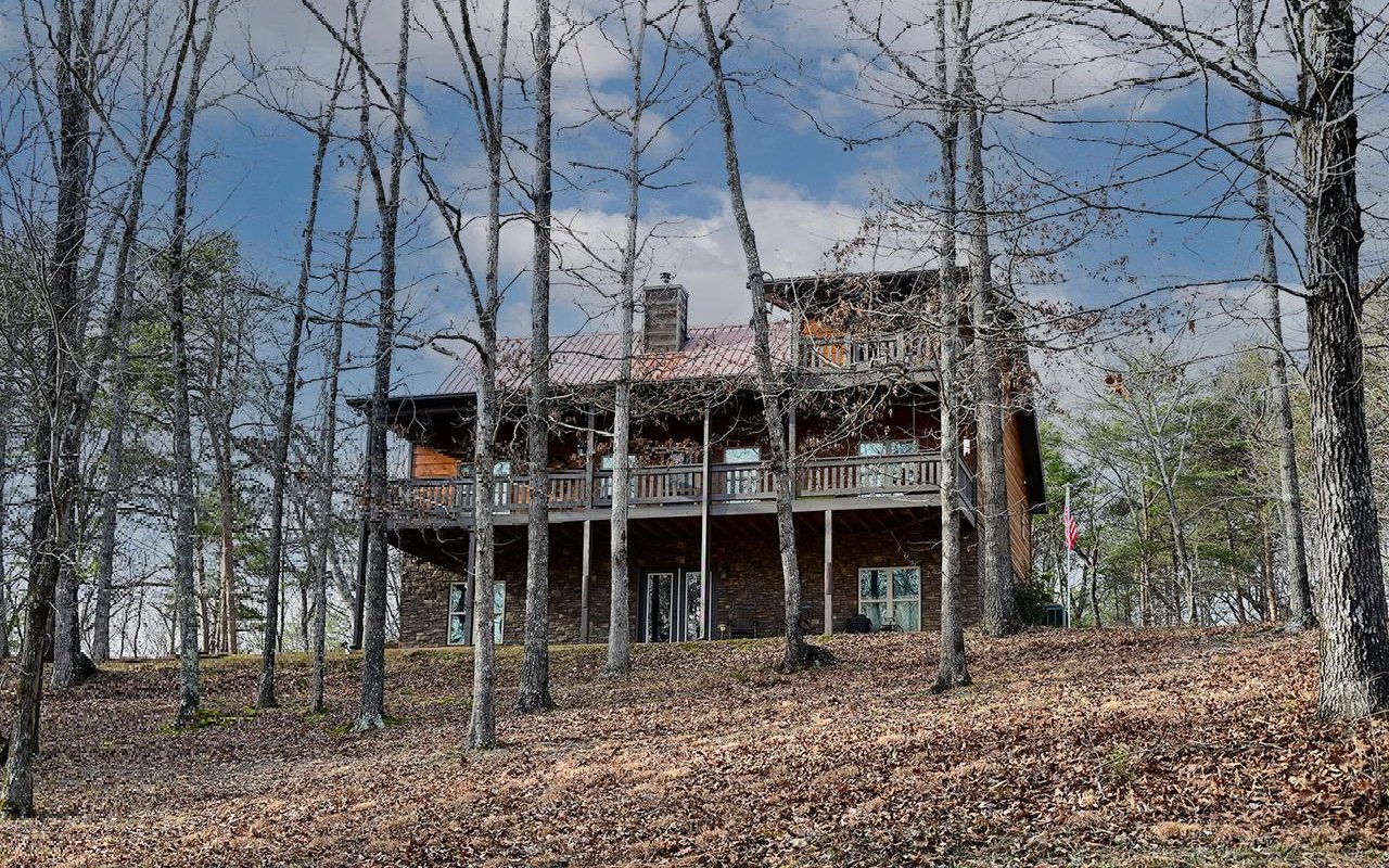 2230 Ravencliff Road