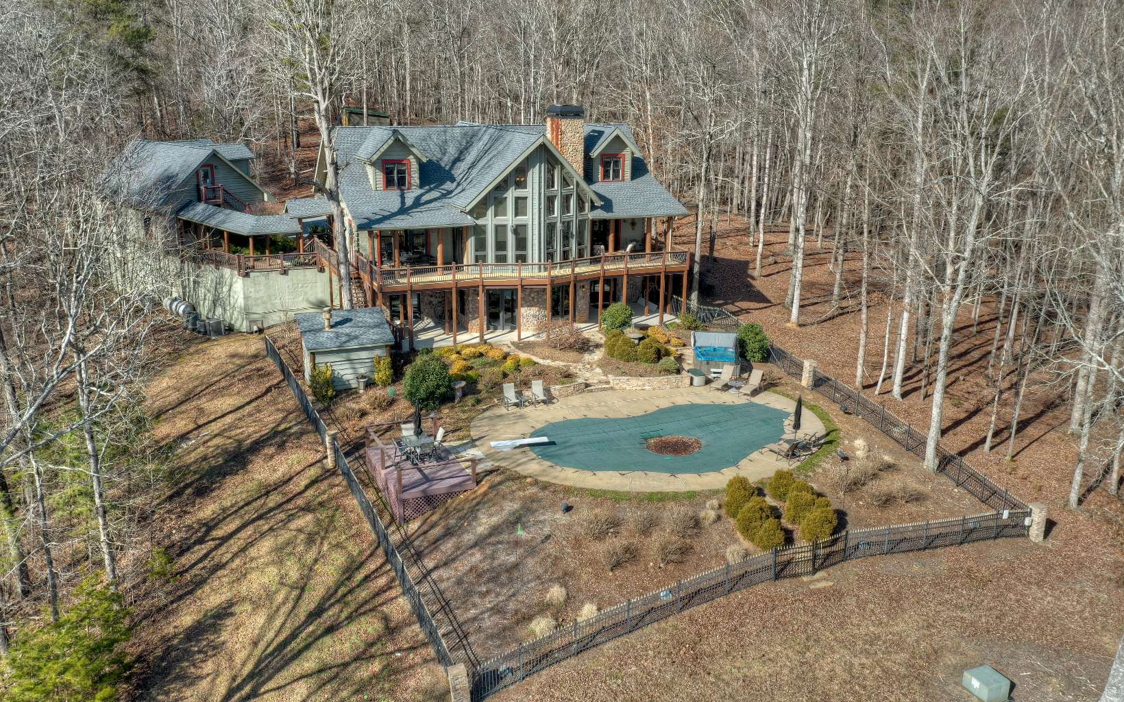 569 Pettit Road