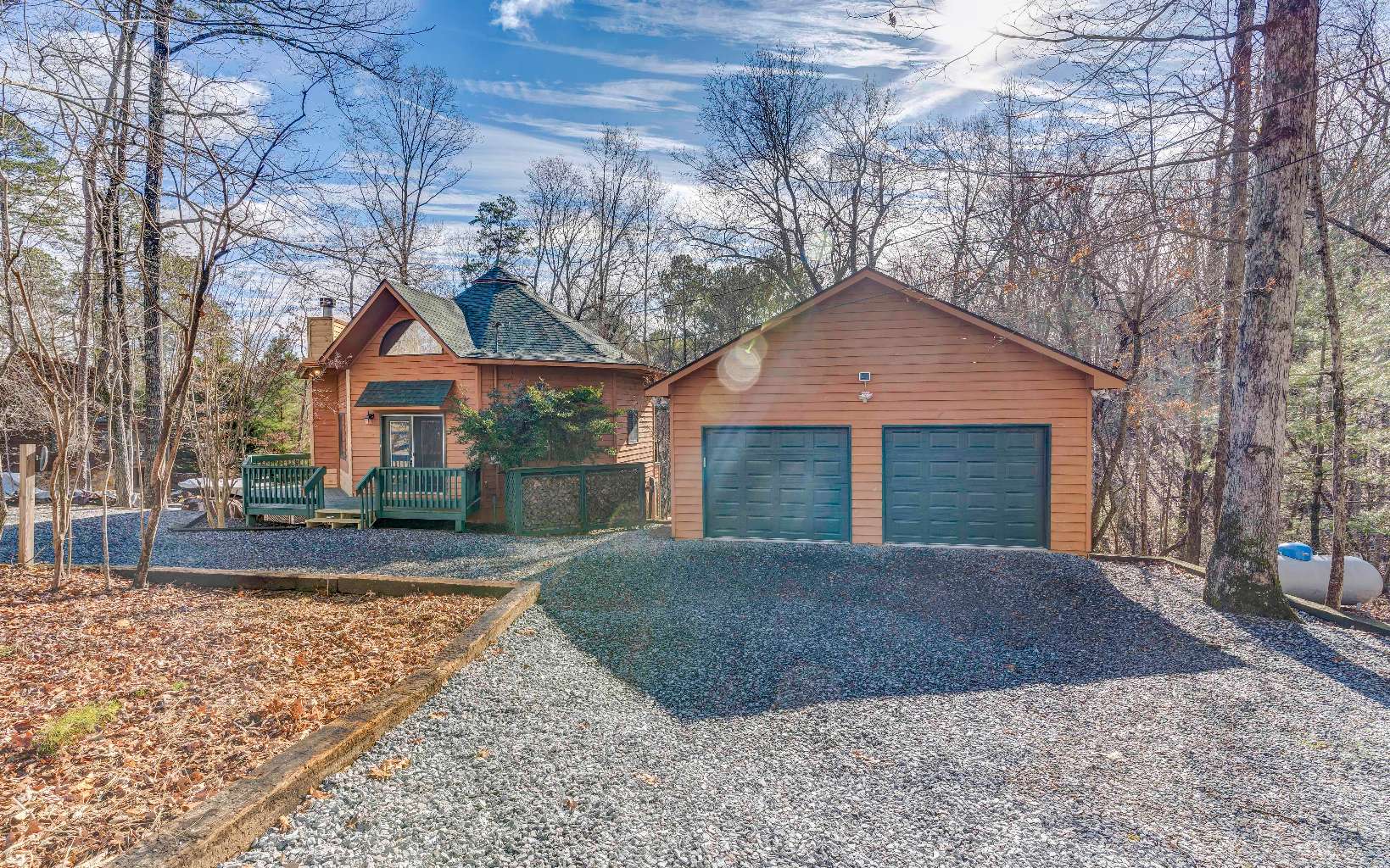 100 Foxhound Drive