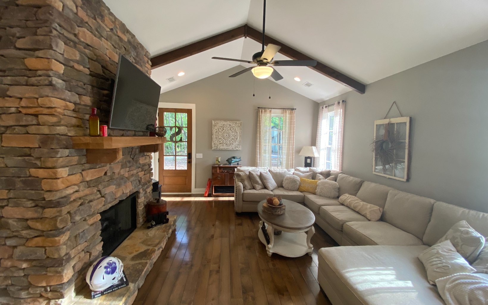 100 Ridgecrest Court