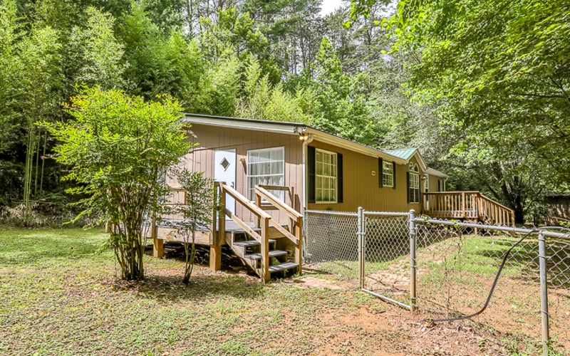 922 Mineral Bluff Hwy