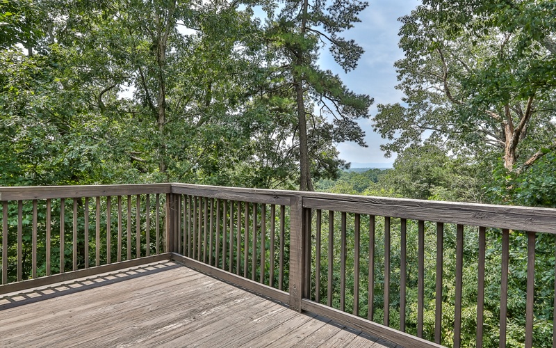 102 Elm Lane