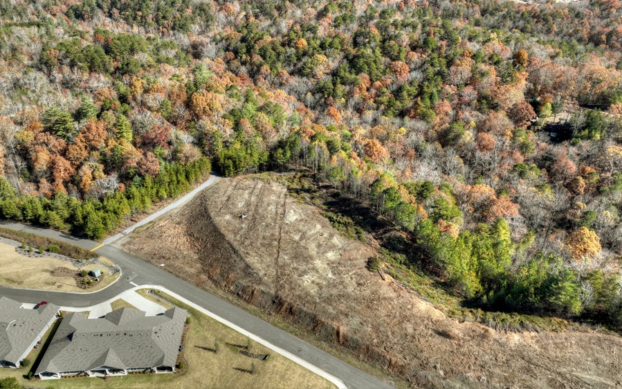 7+AC Highland Ridge Road