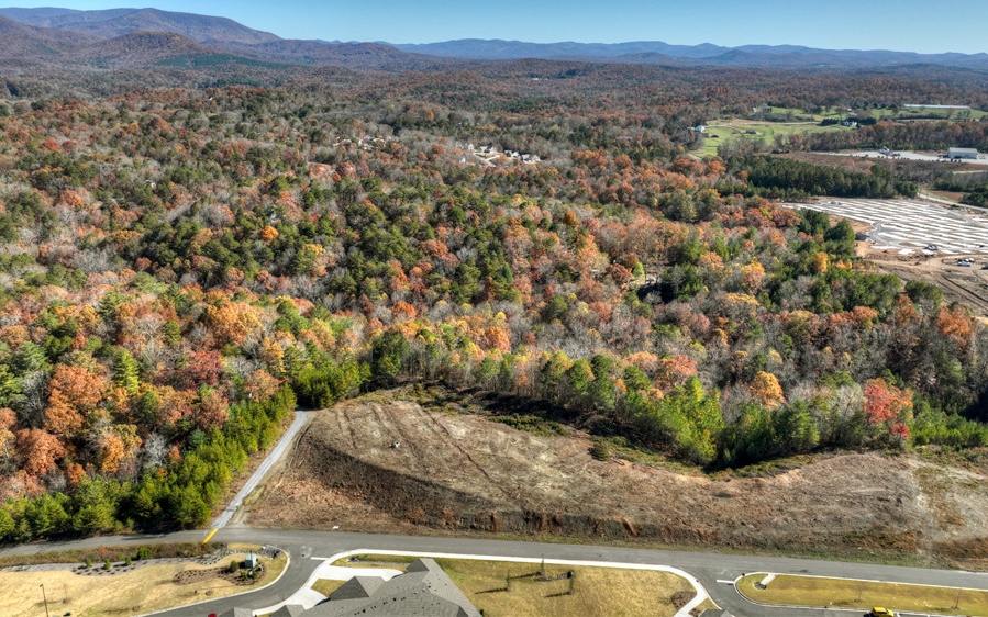 7+AC Highland Ridge Road