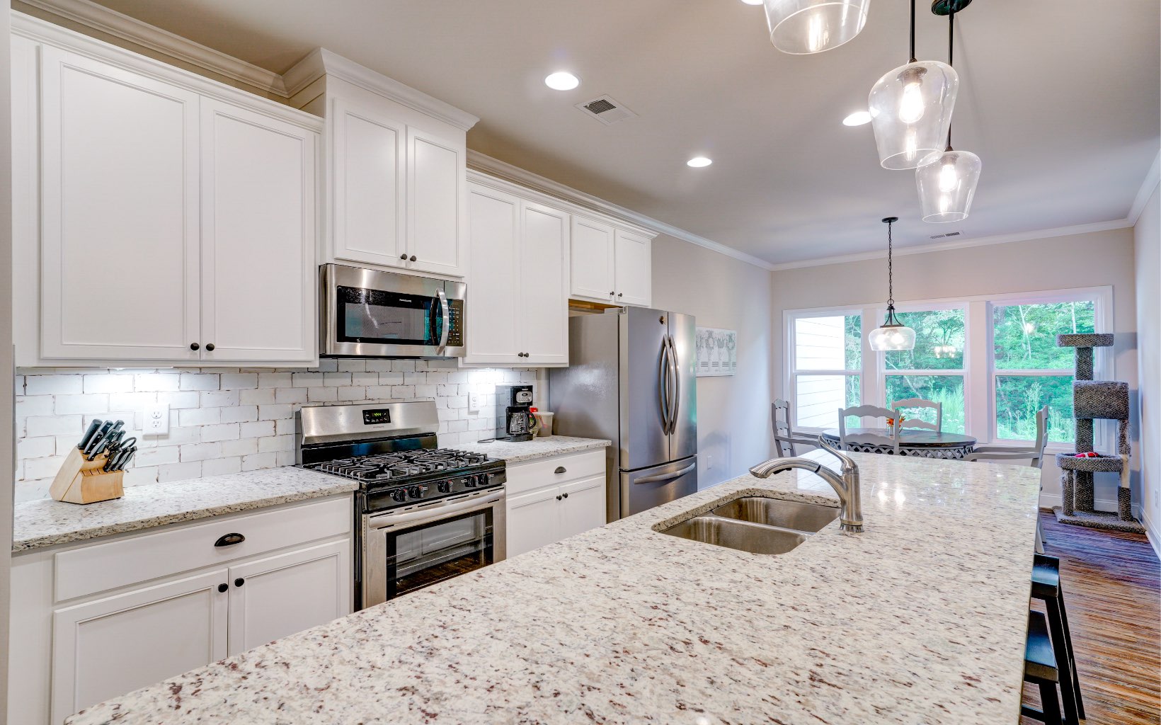 96 Highland Pointe Drive