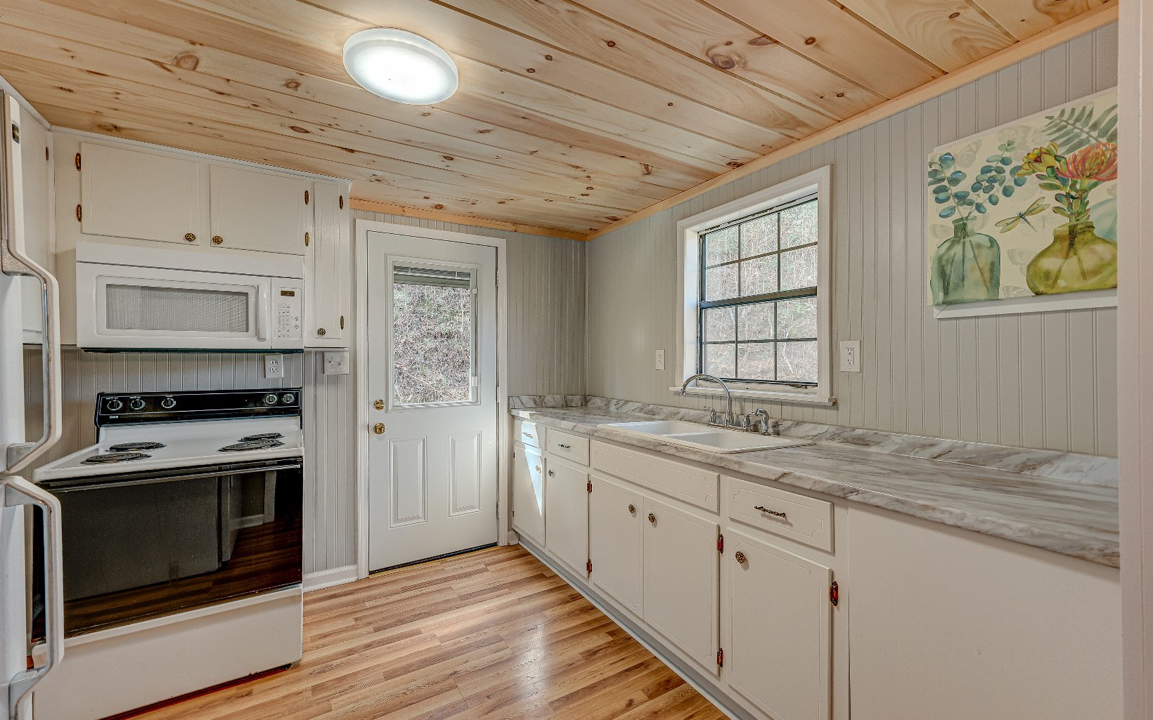 143 Cherry Log Avenue