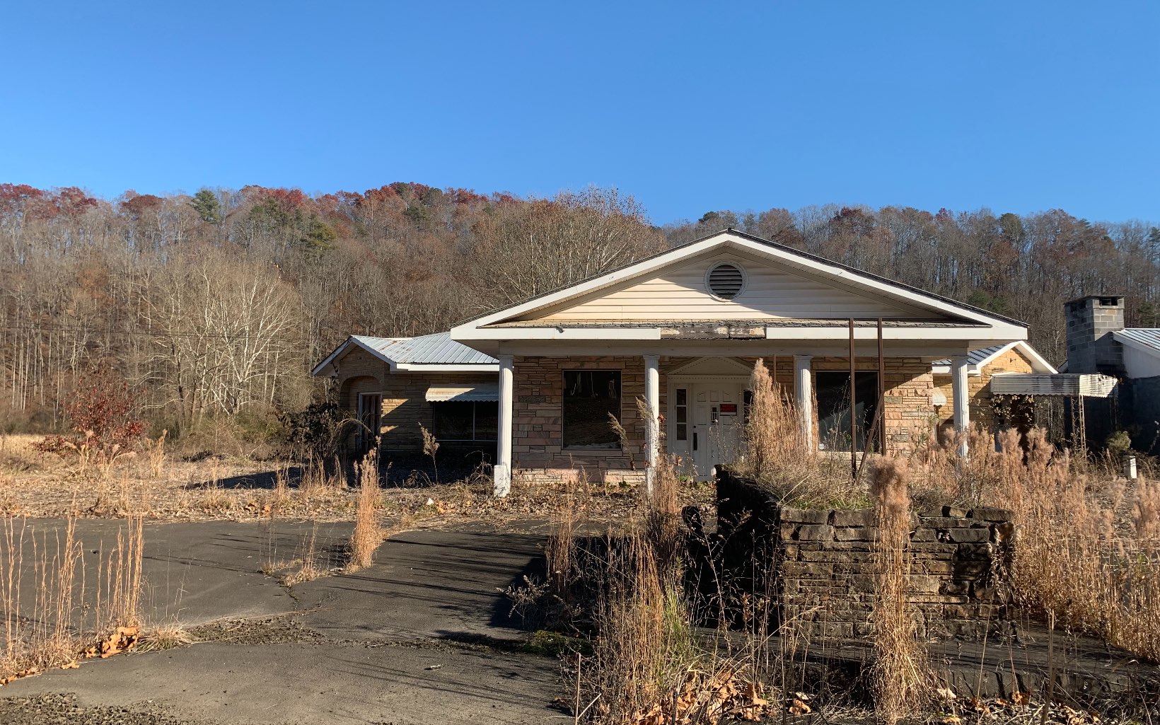 8091 S Old Hwy 5