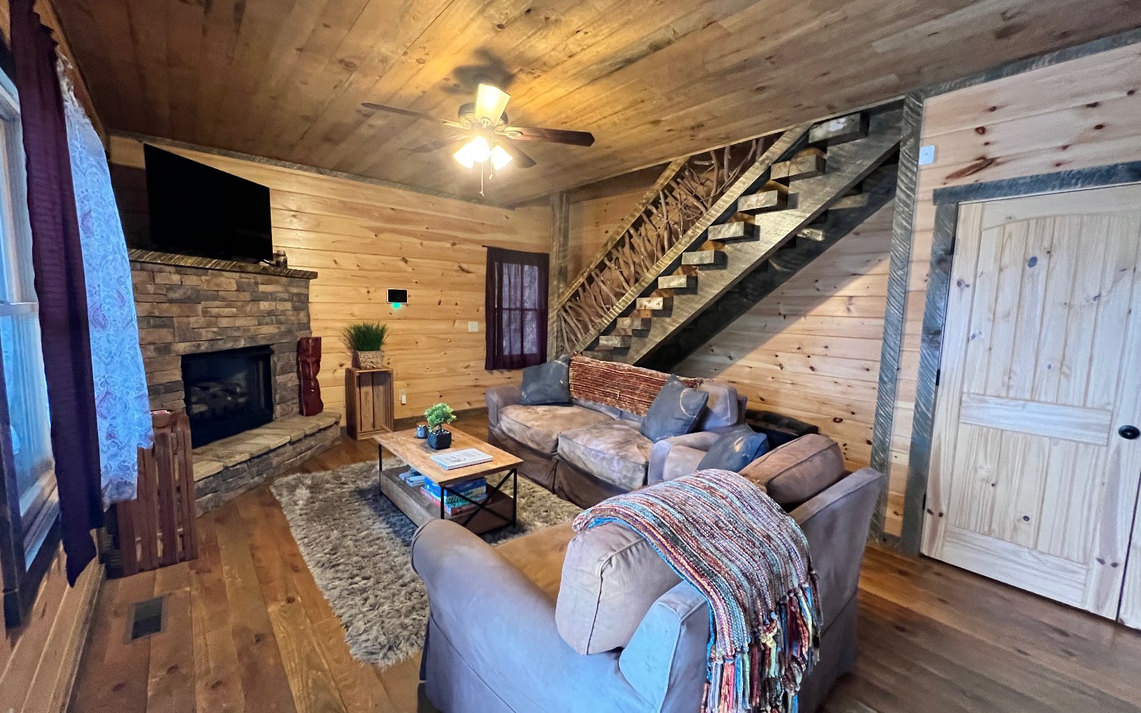 204 Mountain View Circle