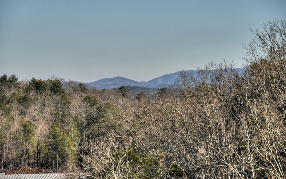 2000 Summit View Drive