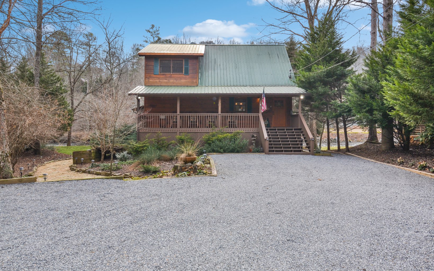 48 Edgewater Drive