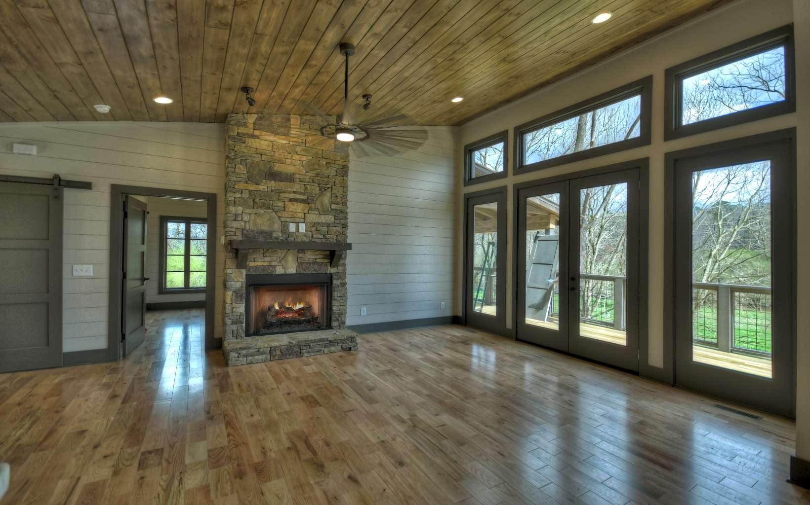 1228 Spalding Circle