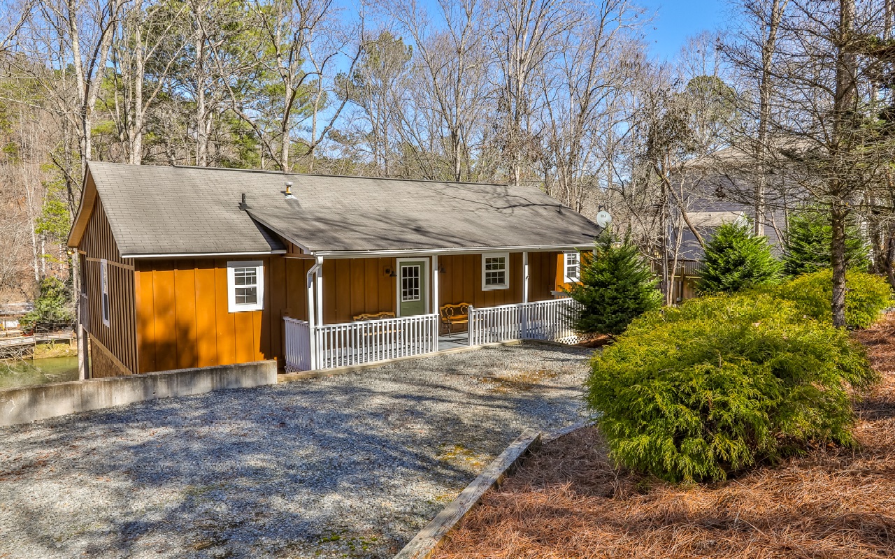 1323 Zenith Trail