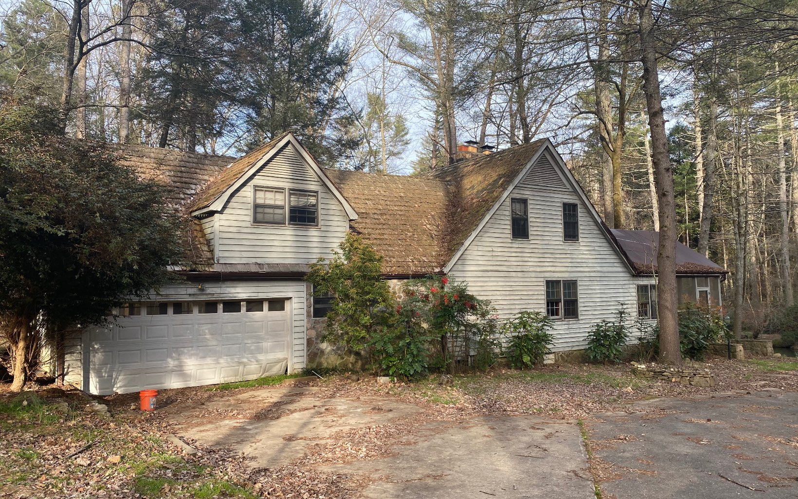 114 Rocky Waters Bend