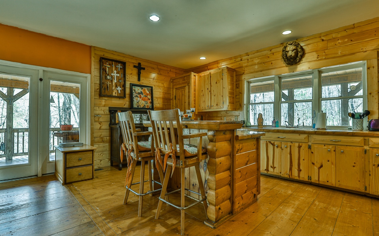 729 Poplar Hollow Road