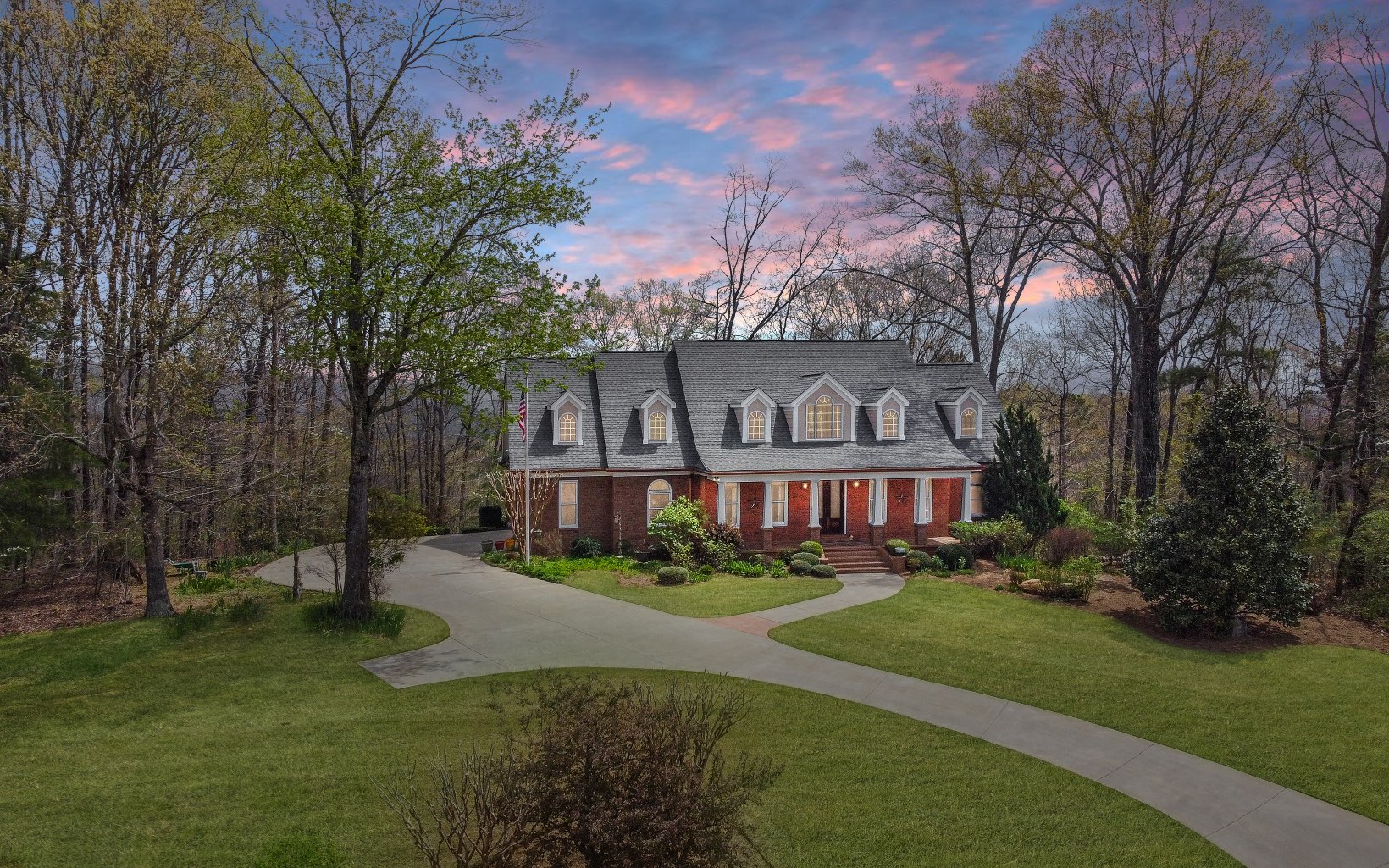 92 Oak View Drive