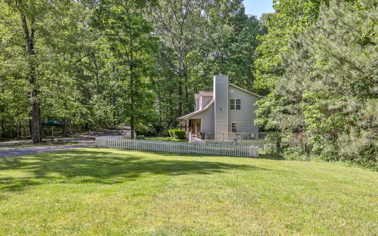 400 Fowler Farm Drive