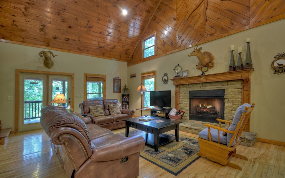 1503 Garnet Drive